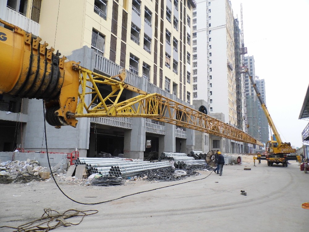 ��ʵ�徲���Ρ�ʵ����������